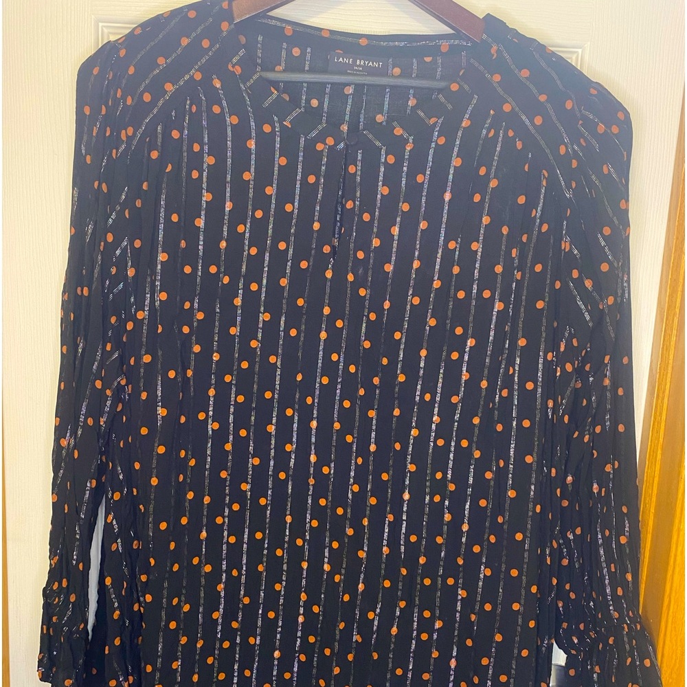 COPY - Only worn once! Lane Bryant classic long sleeve keyhole neck blouse. Siz…